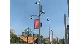 信号灯杆和综合杆有什么区别