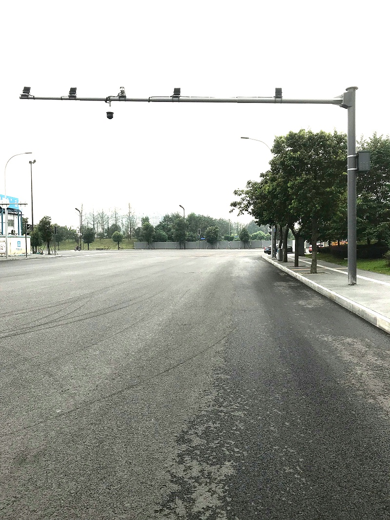 菲尼特道路监控立杆