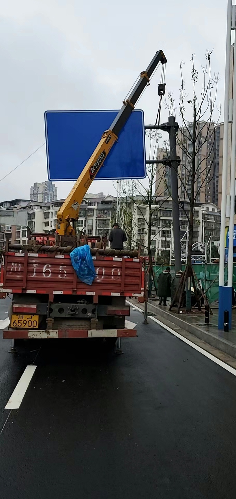 菲尼特道路标识牌杆